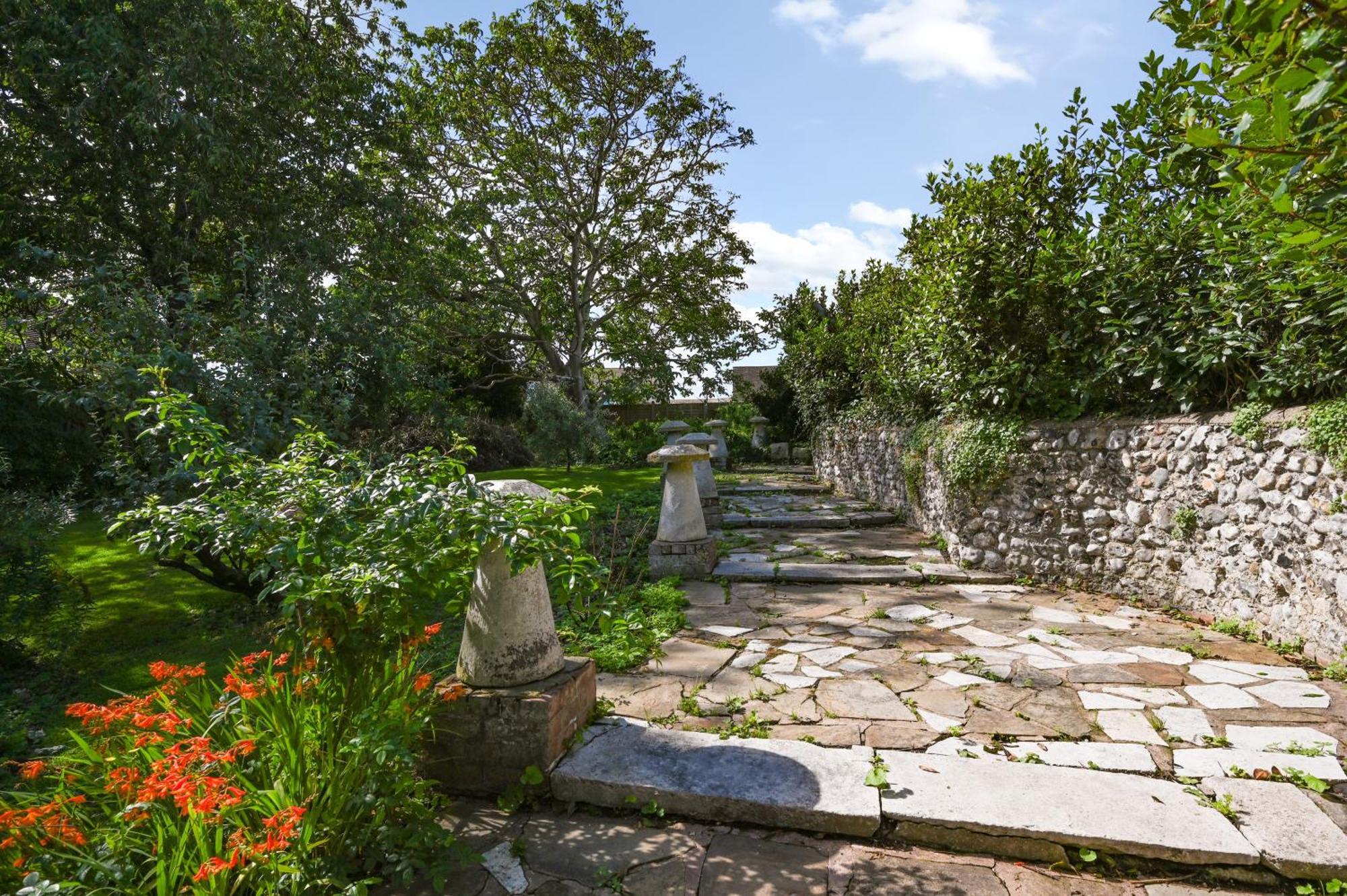 Walnut Tree House Villa Rustington Luaran gambar