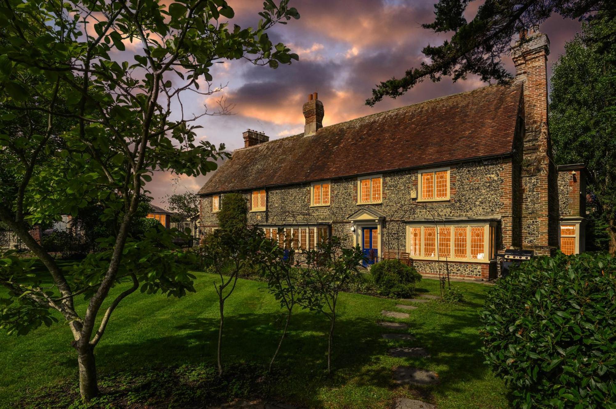 Walnut Tree House Villa Rustington Luaran gambar